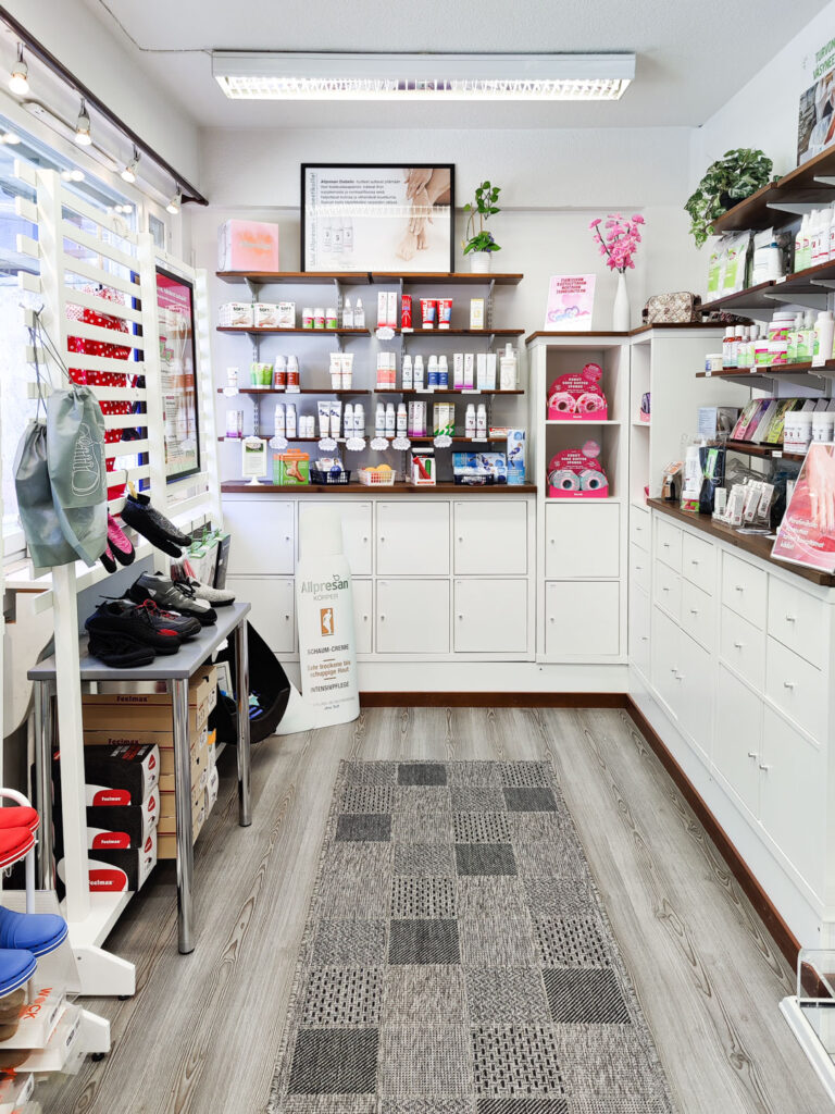 Kinttupisteen myymälä sisältä